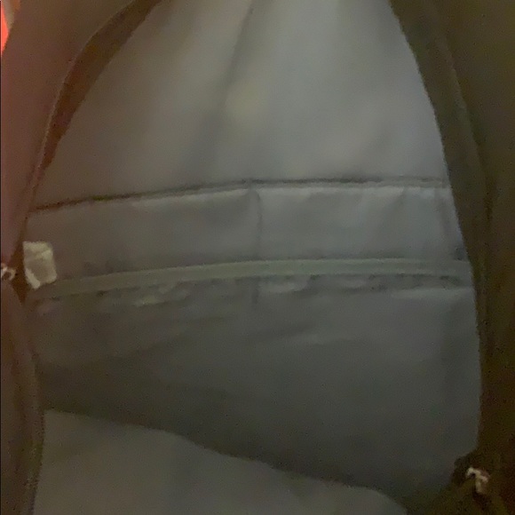 Under Armour Backpack - Picture 3 of 4